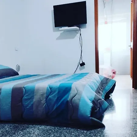 Thomas'home ベッド・アンド・ブレックファスト 3*