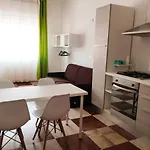 فندق مبيت وإفطار Thomas'home كوميزو