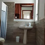 Thomas'home كوميزو