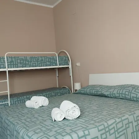 فندق مبيت وإفطار Thomas'home كوميزو
