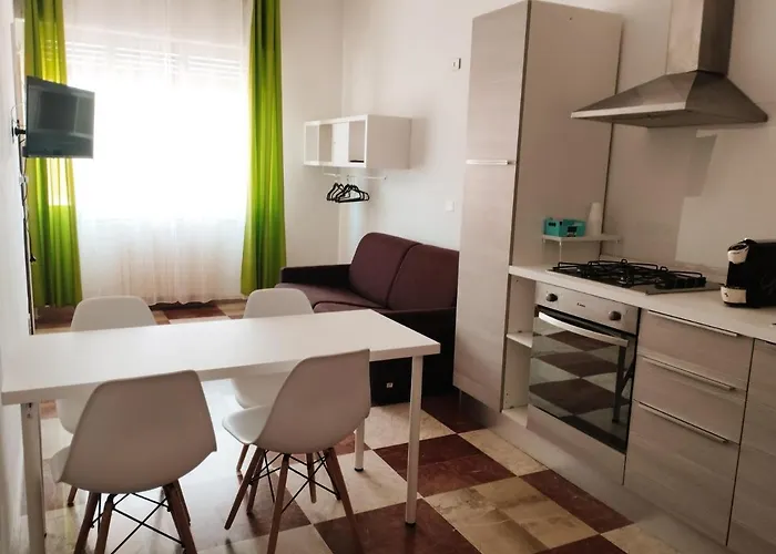 فندق مبيت وإفطار Thomas'home كوميزو